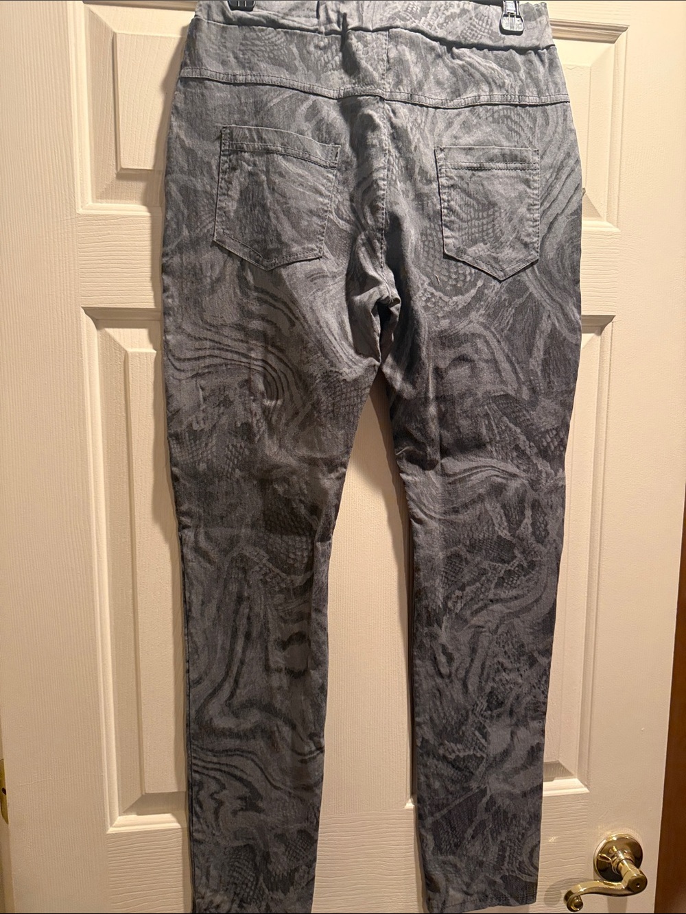 Women Grey Patterned Drawstring Jeans - Picture 4 of 5